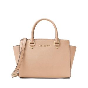 Micheal Kors Selma Medium in beige/oyster
